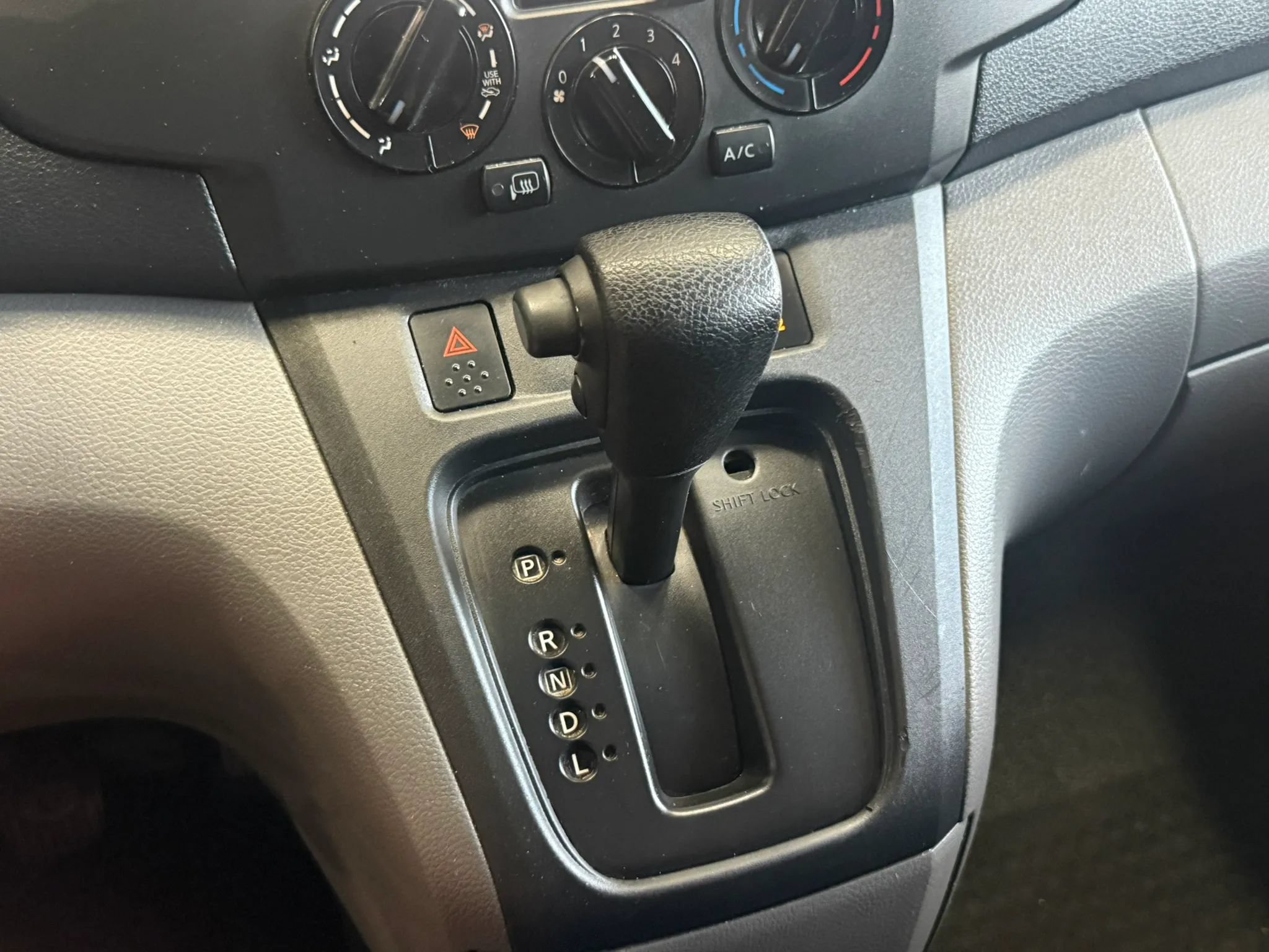 Used 2019 Nissan NV200 SV w/ Navigation Package FWD image 13
