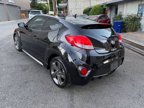 Used 2014 Hyundai Veloster Turbo w/ Turbo Technology Package 04 FWD image 11