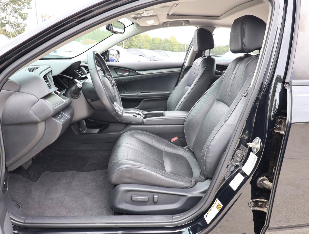 Used 2017 Honda Civic Touring image 13