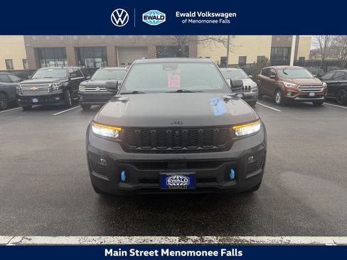 Used 2024 Jeep Grand Cherokee Trailhawk w/ Luxury Tech Group III image 1