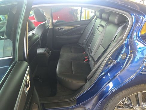 Used 2019 INFINITI Q50 Signature Edition w/ All Weather Package (L93) image 10