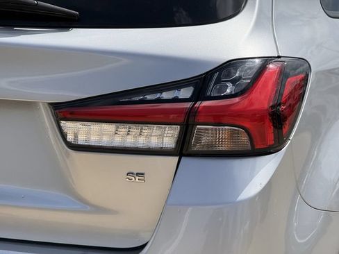 Used 2024 Mitsubishi Outlander Sport ES AWD/4WD image 7