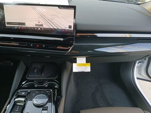 New 2025 BMW 530i 530i Retired Loaner w/ M Sport Package image 19