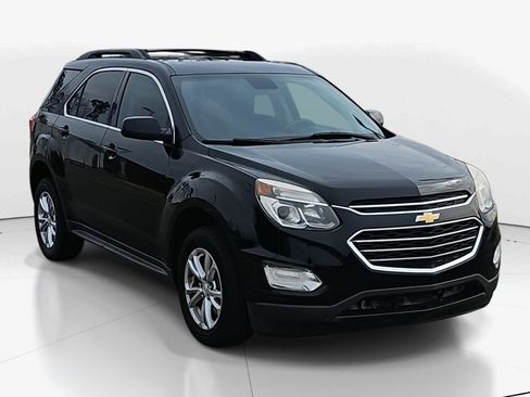 Used 2017 Chevrolet Equinox LT image 1
