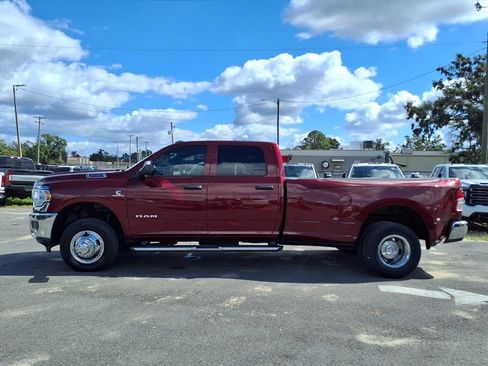 Used 2022 RAM 3500 Tradesman w/ Chrome Appearance Group image 4