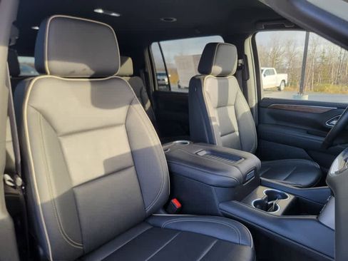 Certified 2024 Chevrolet Suburban Premier image 17