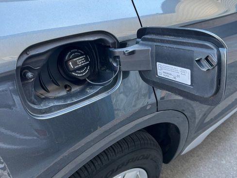 Used 2022 Audi Q5 2.0T Premium w/ Convenience Package image 20