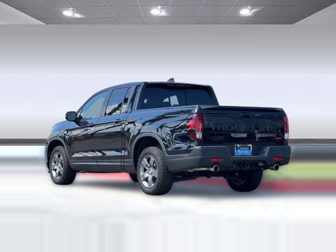 Certified 2024 Honda Ridgeline TrailSport image 3