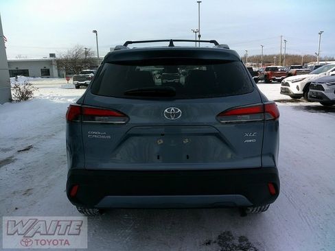 Certified 2026 Toyota Corolla Cross XLE image 3