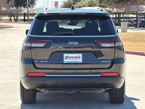 Used 2022 Jeep Grand Cherokee L Limited image 6