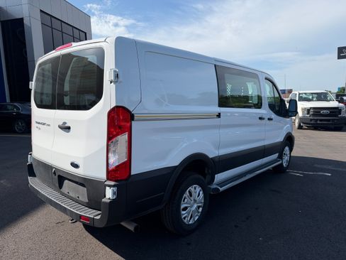 Used 2024 Ford Transit 250 Low Roof w/ Exterior Upgrade Package RWD image 7