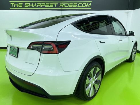 Used 2021 Tesla Model Y Long Range AWD/4WD image 8