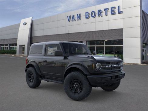 New 2026 Ford Bronco 2-Door w/ Sasquatch Package image 7