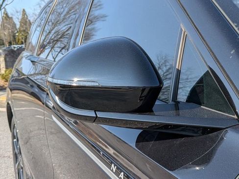 Certified 2024 Lincoln Nautilus Reserve image 11