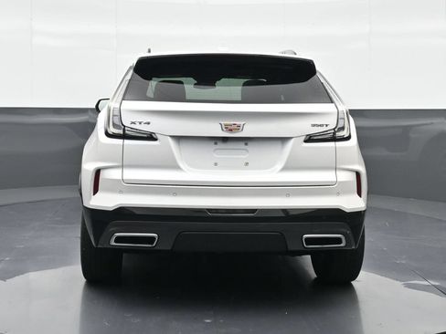 Certified 2024 Cadillac XT4 Sport FWD image 7