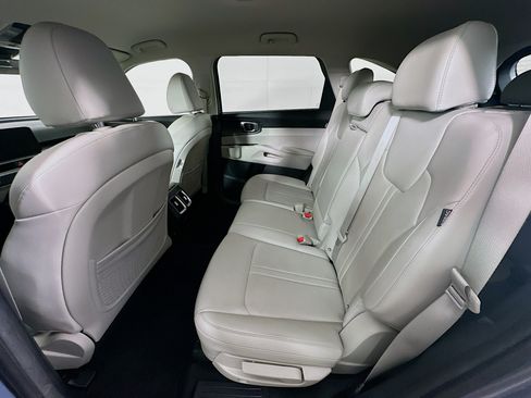 Used 2024 Kia Sorento S FWD image 28