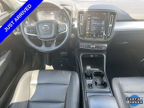 Used 2021 Volvo XC40 T5 Momentum w/ Premium Package AWD/4WD image 14