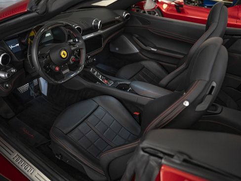 Certified 2023 Ferrari Portofino M image 33