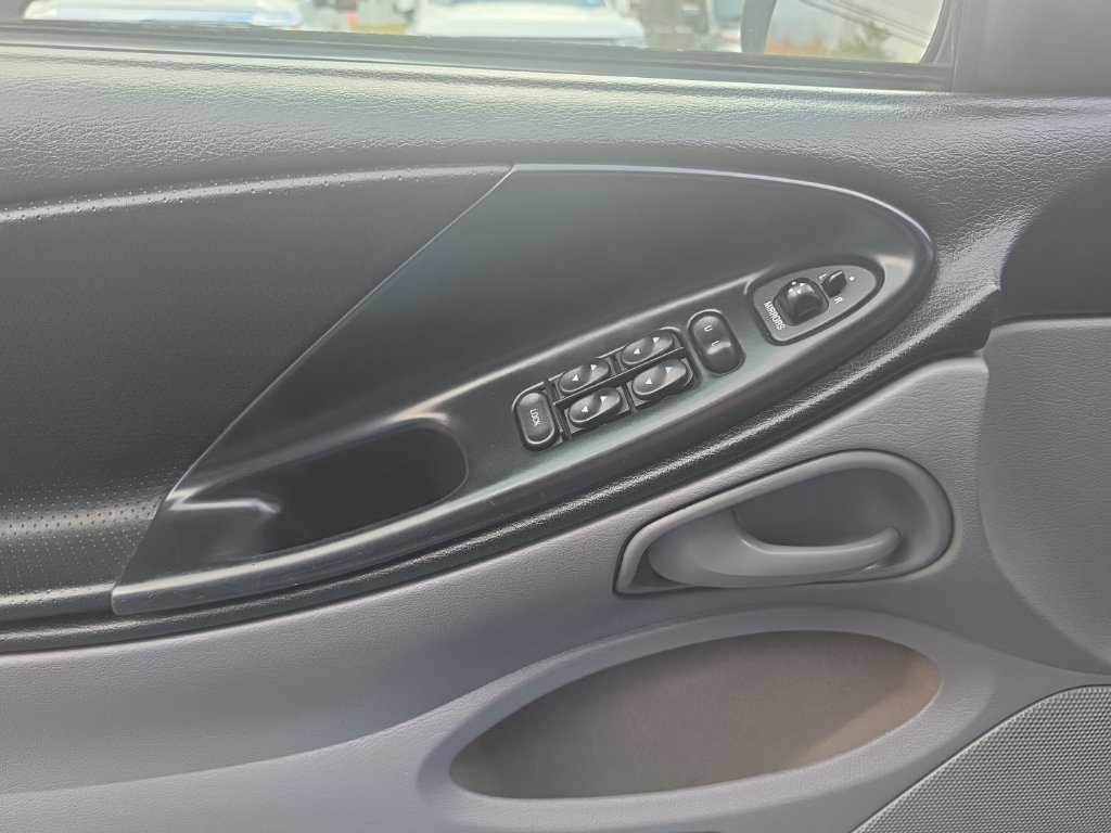 Used 1994 Ford Mustang GT RWD image 22
