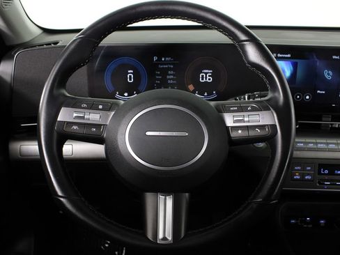 Certified 2025 Hyundai Kona SEL image 9