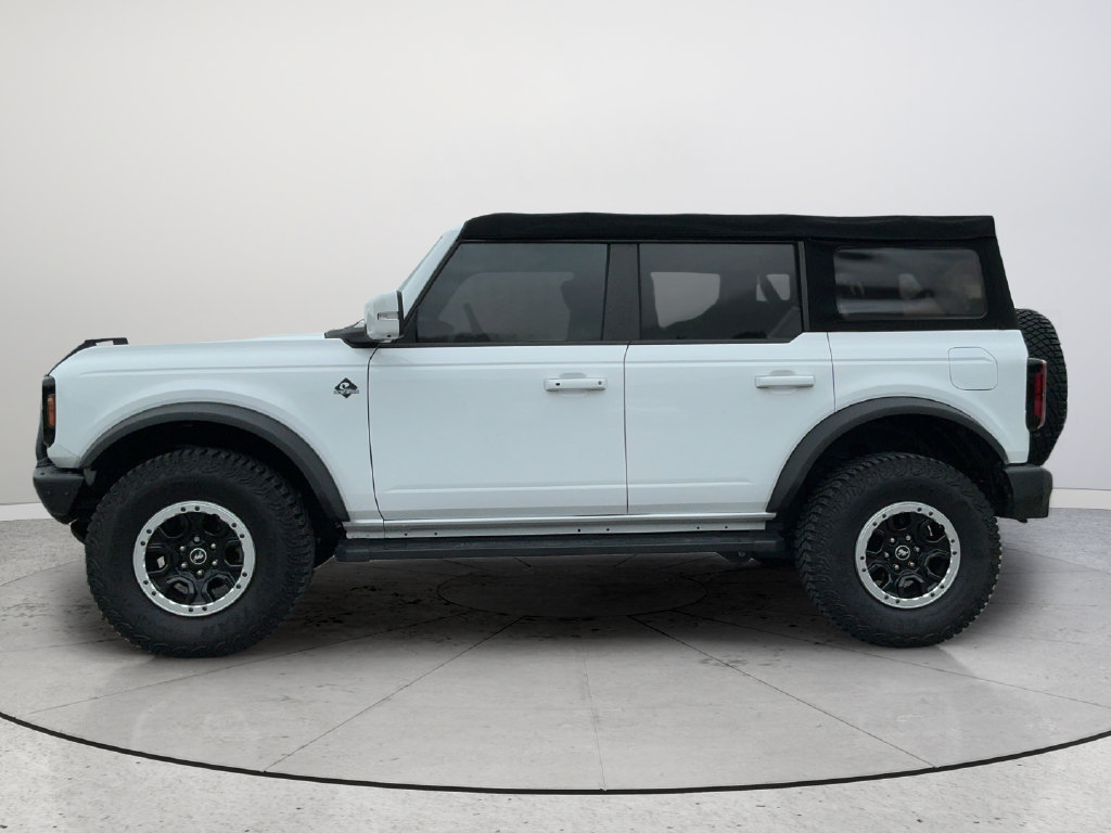 Used 2022 Ford Bronco Outer Banks w/ Sasquatch Package AWD/4WD image 4