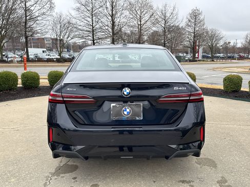 New 2026 BMW 540i xDrive w/ M Sport Package image 4