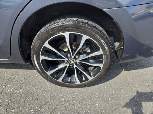 Used 2017 Toyota Corolla SE FWD image 9
