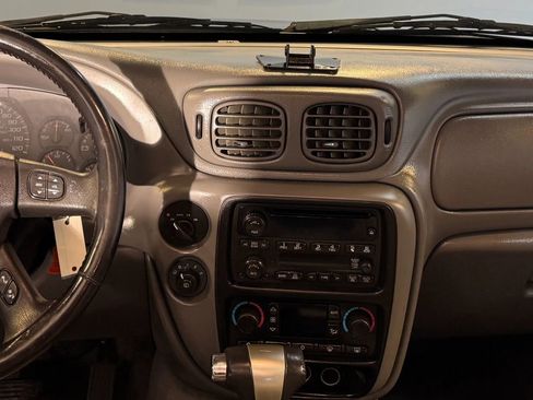 Used 2008 Chevrolet TrailBlazer LT w/ Sun And Sound Package image 25