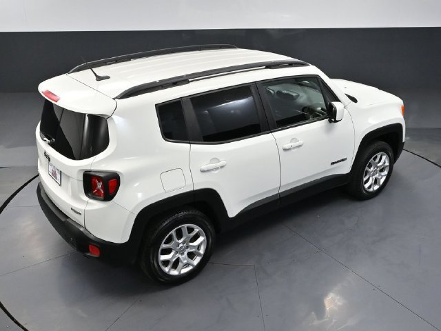 Used 2017 Jeep Renegade Latitude w/ Cold Weather Group AWD/4WD image 45