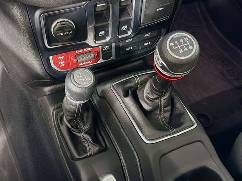 Used 2024 Jeep Wrangler Sport AWD/4WD image 22