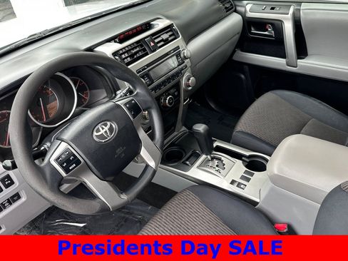Used 2011 Toyota 4Runner SR5 image 10
