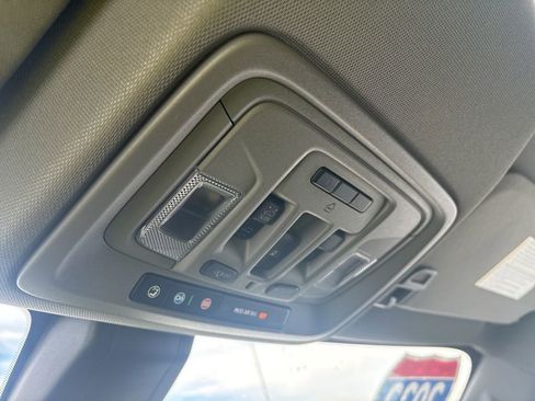 Used 2022 GMC Sierra 1500 Denali w/ Denali Premium Package image 15