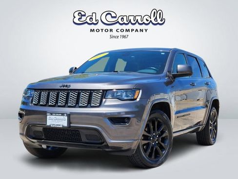 Used 2017 Jeep Grand Cherokee Altitude AWD/4WD image 1