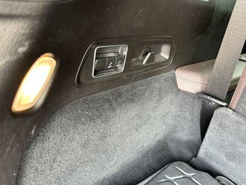 Used 2023 Mercedes-Benz GLS 450 4MATIC image 17