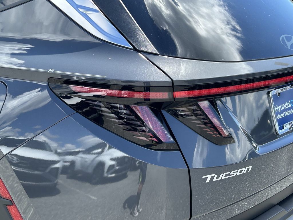 Certified 2025 Hyundai Tucson SEL FWD image 14