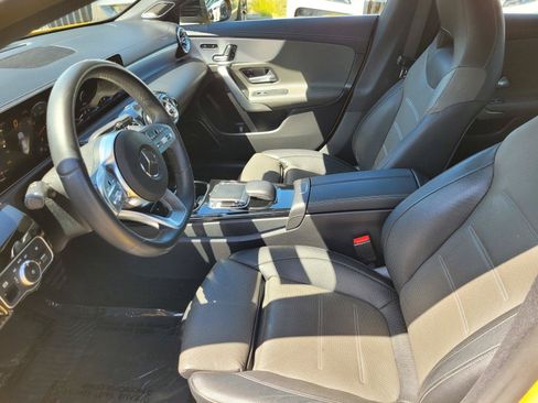 Used 2020 Mercedes-Benz CLA 250 image 21