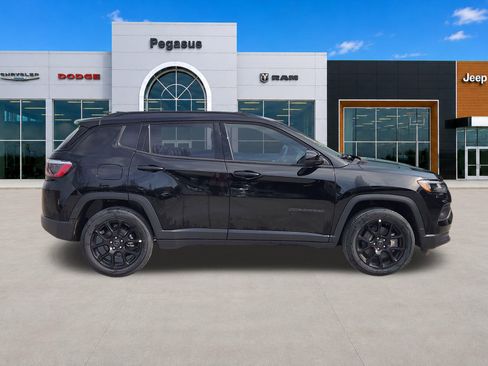 New 2026 Jeep Compass Latitude AWD/4WD image 7