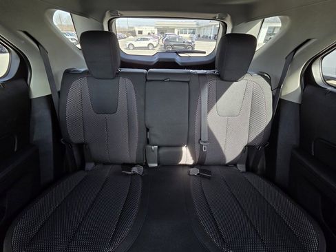 Used 2017 Chevrolet Equinox LT w/ Convenience Package image 28