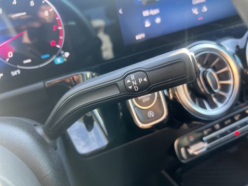 Used 2025 Mercedes-Benz GLA 250 image 26