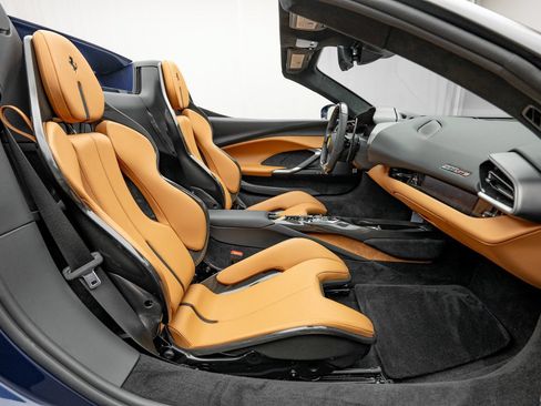 Used 2024 Ferrari 296 GTS RWD image 22