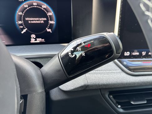 Certified 2025 Volkswagen Tiguan S image 44