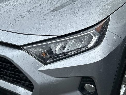 Used 2021 Toyota RAV4 XLE FWD image 9