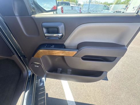 Used 2018 Chevrolet Silverado 1500 LTZ w/ Sport Package AWD/4WD image 19