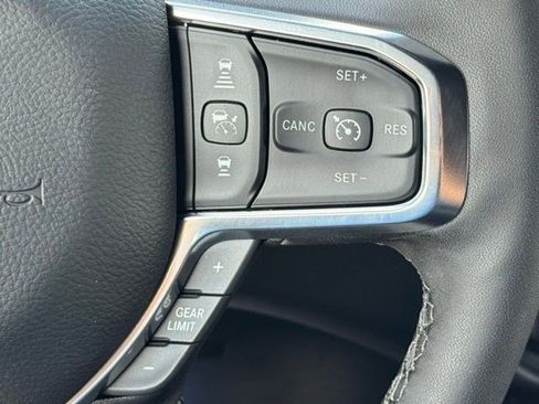 New 2026 RAM 2500 Laramie AWD/4WD image 20