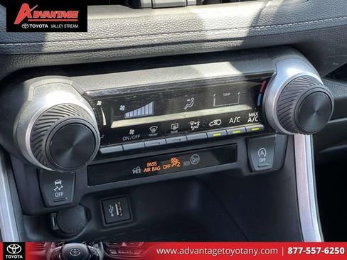 Certified 2024 Toyota RAV4 LE AWD/4WD image 33