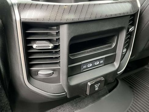 New 2026 RAM 1500 4x4 Crew Cab image 16