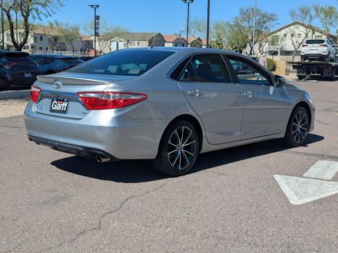 Used 2017 Toyota Camry XSE image 3