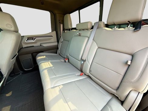 Used 2022 GMC Sierra 1500 SLT w/ SLT Premium Plus Package image 25