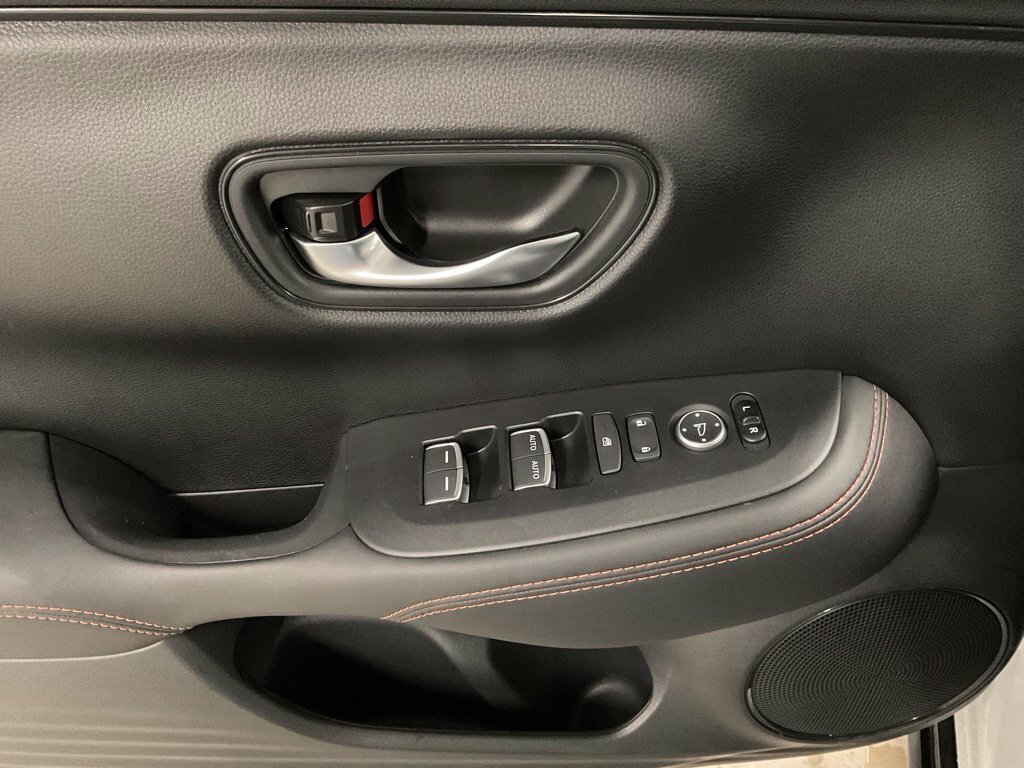 Certified 2026 Honda HR-V Sport image 24