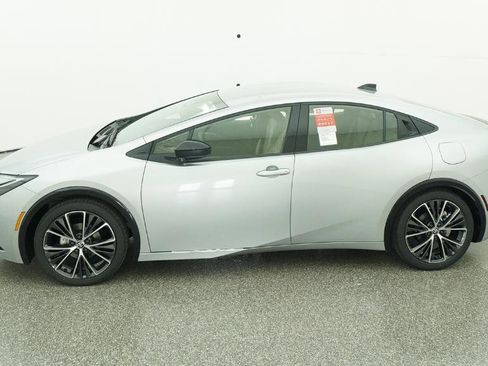 New 2026 Toyota Prius XLE image 3